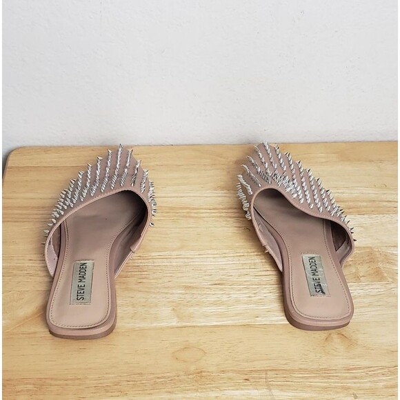 Steve Madden Shoes Womens 7M Tan Nude Studded Spike Pointed Mule Slides Rocker - Picture 2 of 7